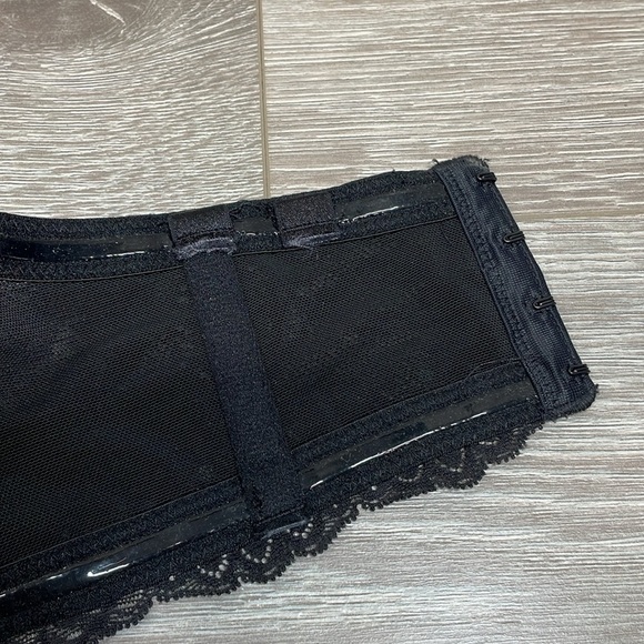 NWOT Torrid Curve Bombshell Everyday Strapless Bra Lightly Lined Underwire 42D - Picture 16 of 16